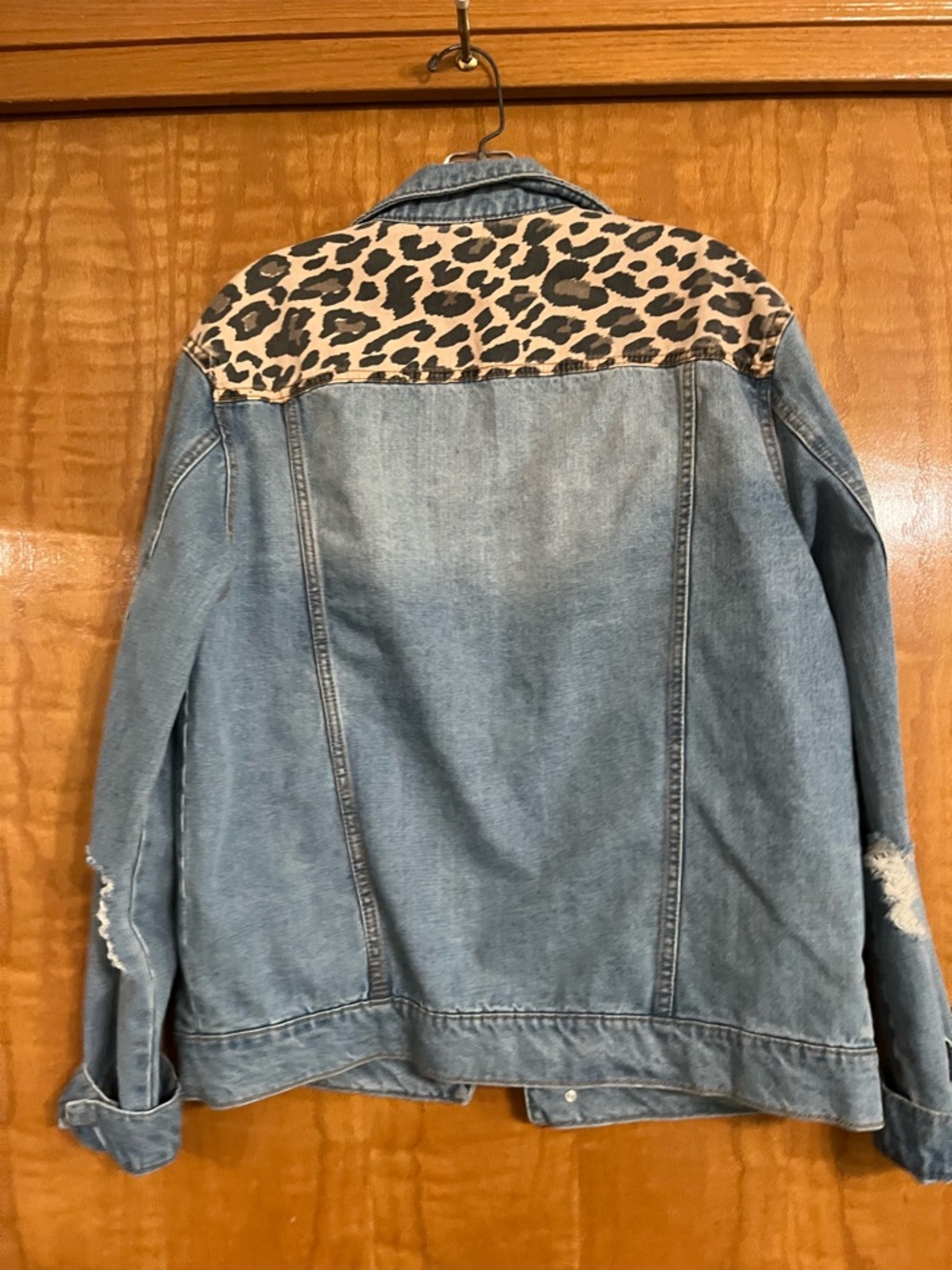Forever 21 Light Blue Denim Jacket with Leopard Yoke - Picture 3 of 3